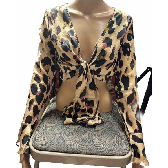 Nasty Gal Front Tie Leopard Print Crop Top Size‎ 4 - Picture 2 of 6